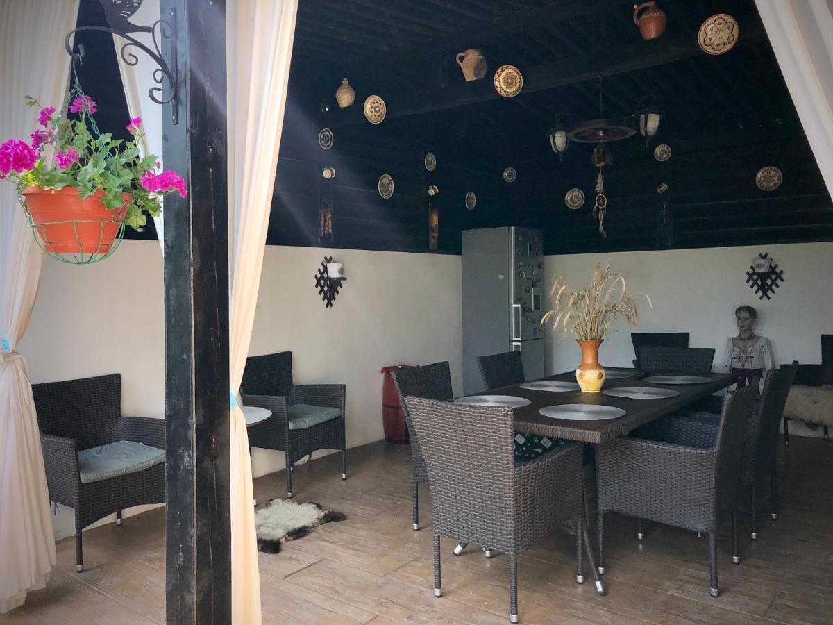 Casa Paunescu Milostea Kültér fotó